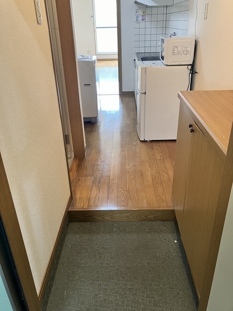 クラスターＢ棟 203 玄関