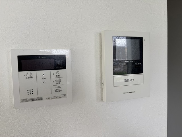 エレーヴ大学前 102 セキュリティ