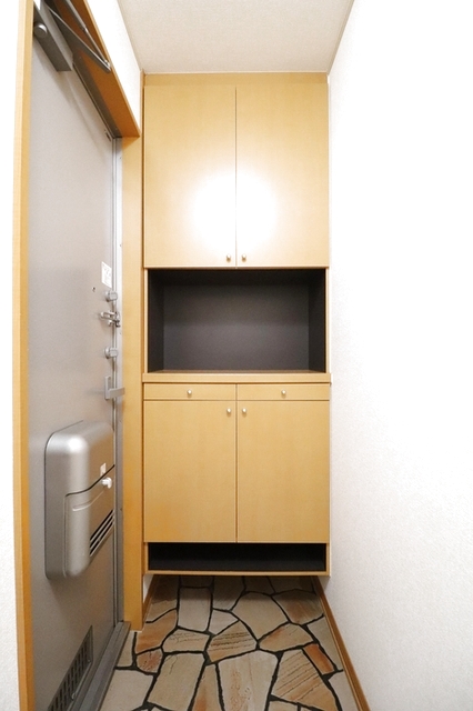 グランシャリオＢ 102 玄関