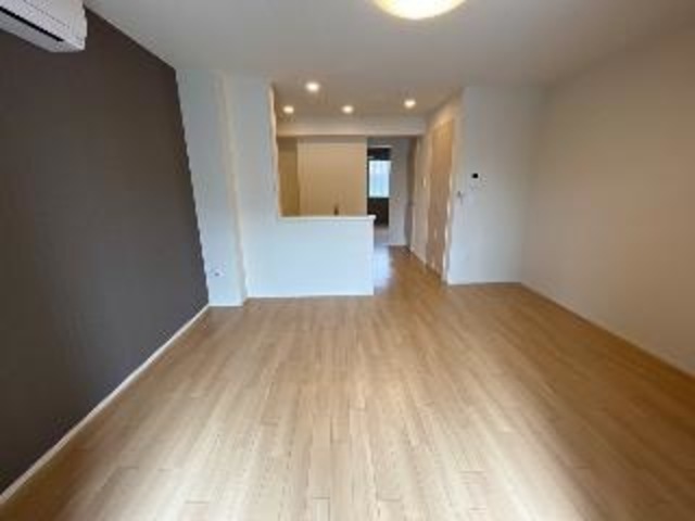 新潟市北区松浜東町　新築アパート 105 リビング