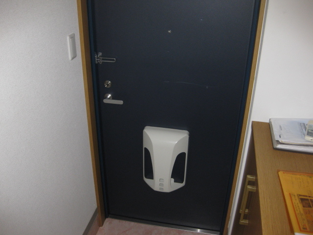 プレム南高田 301 玄関