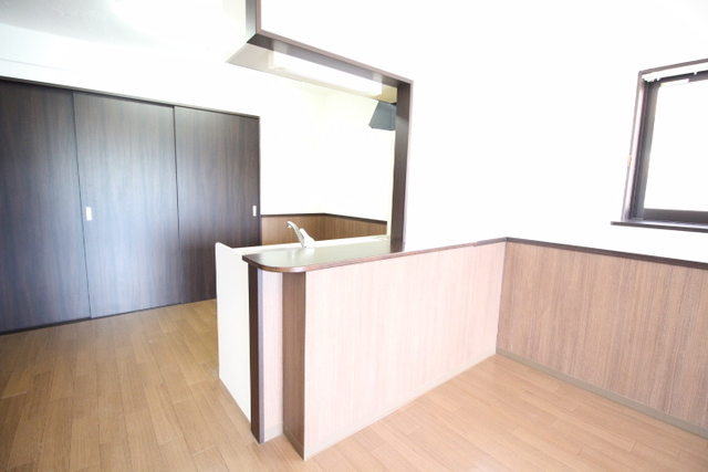 グランリーオ大川前 401 キッチン