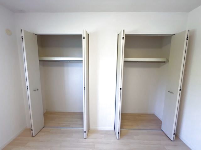 フォーエバー　クローバー　イリデッセント 0202 収納