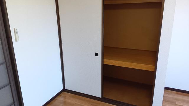 イルマン 205 収納
