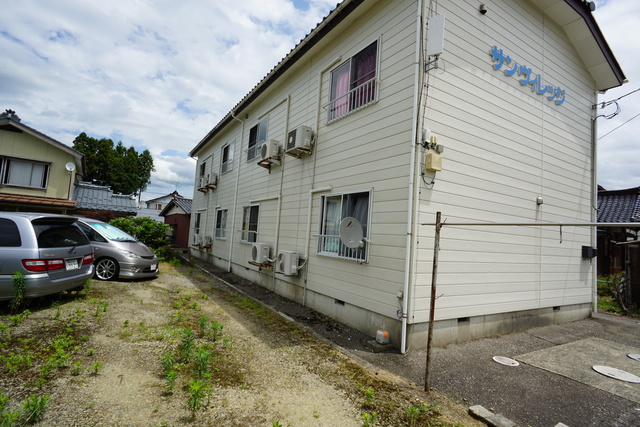 サンヴィレッジ 201 駐車場