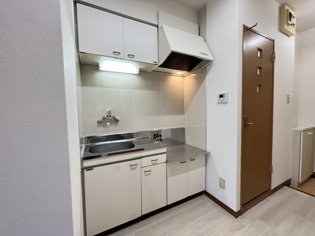 T.Kビル 202 キッチン