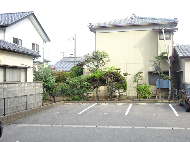 グランノーブル 301 駐車場