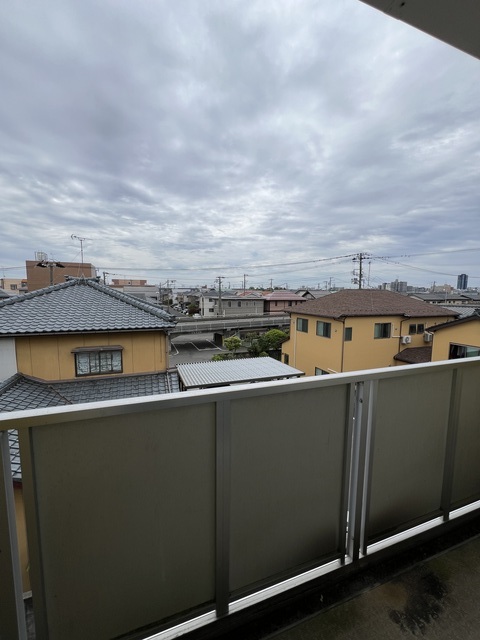 ルイ・ナール日の出 303 眺望