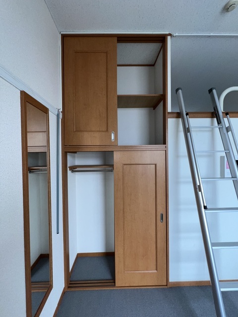 ルイ・ナール日の出 302 収納