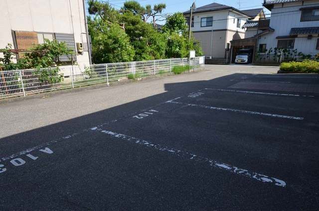 エスポワールＡ 203 駐車場