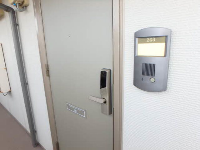 ハイツ松ヶ丘 202 玄関