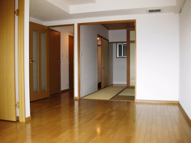 妙高市朝日町特定公共賃貸住宅 502 リビング