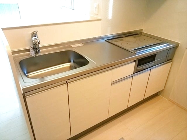 エテルノ 105 キッチン