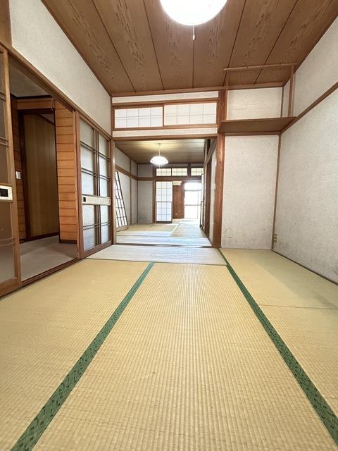 仲町２丁目貸家 0 リビング