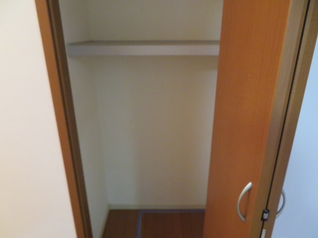 プライムコート江陽　A 101 収納