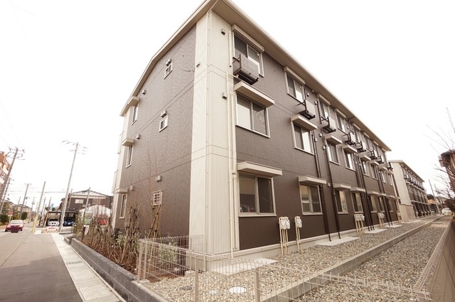 ロイヤルガーデンコート新和　A 205 外観