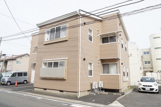 クレセント　アガソス 102 外観