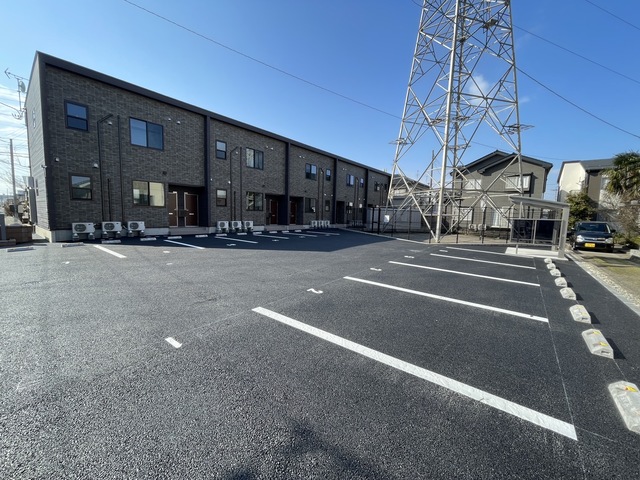 オークガーデン 202 駐車場