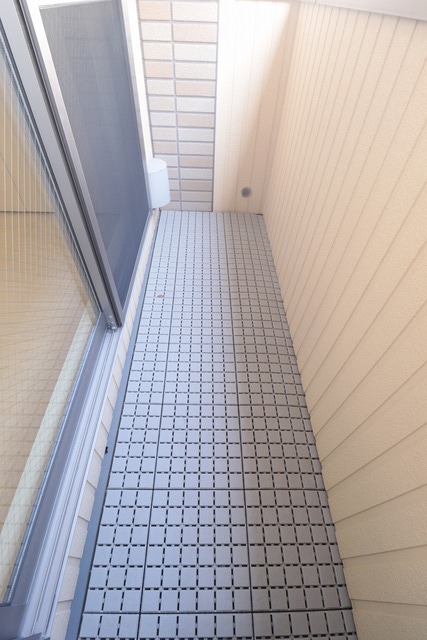 シャルマン異人池 202 バルコニー