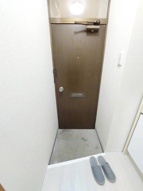 アリス新潟大学前第一 203 玄関