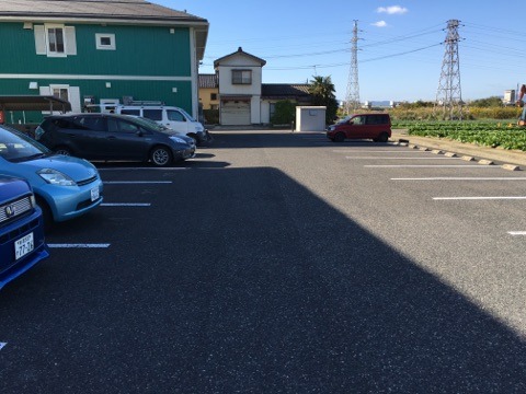 ラルク 101 駐車場