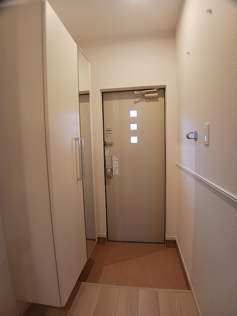 クレストⅡ 102 玄関