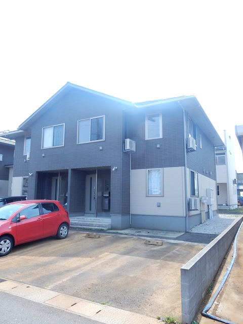 Ｃｏｍｆｏｒｉａ E202 駐車場
