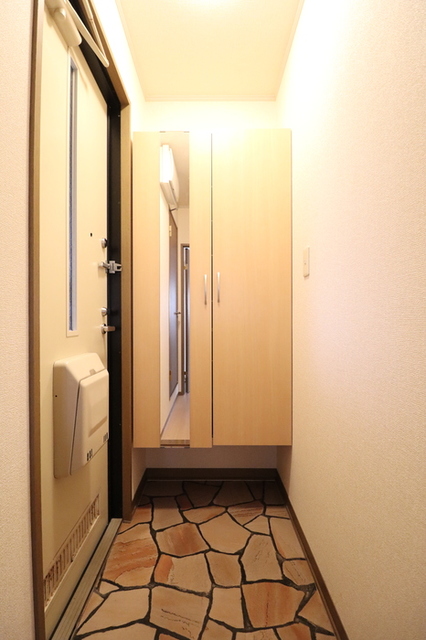 シャンド・フルール　Ａ 203 玄関