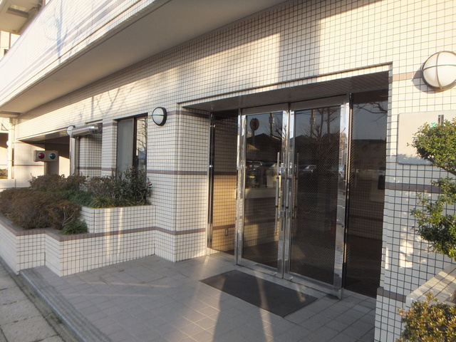 万代アーバン日東 807 玄関