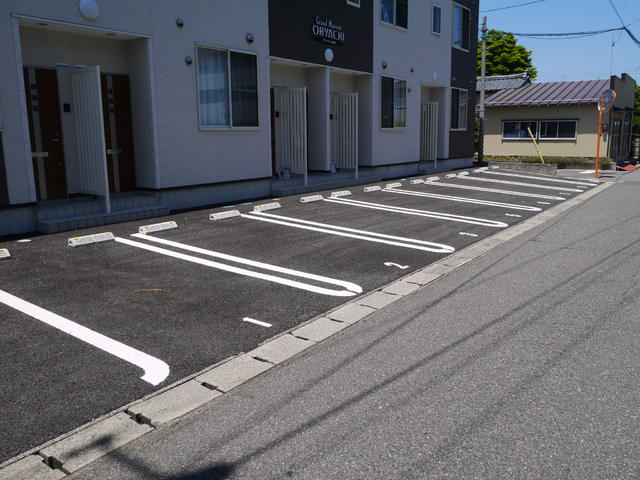 Grand Maison OHYACHI/グランメゾン逢谷内 102 駐車場