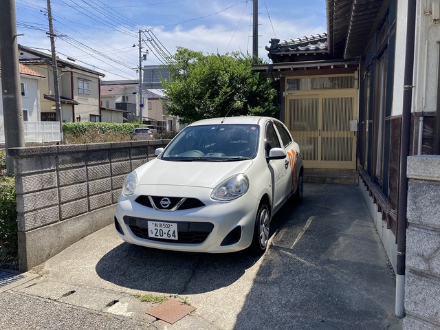 青山７丁目貸家 0 駐車場