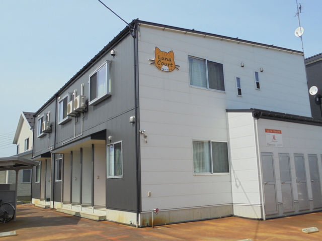 ＬＵＮＡ　ＣＯＵＲＴ