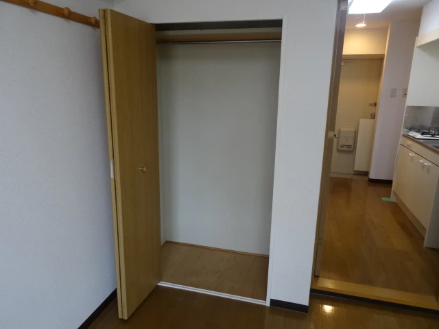 カナン花園 203 収納