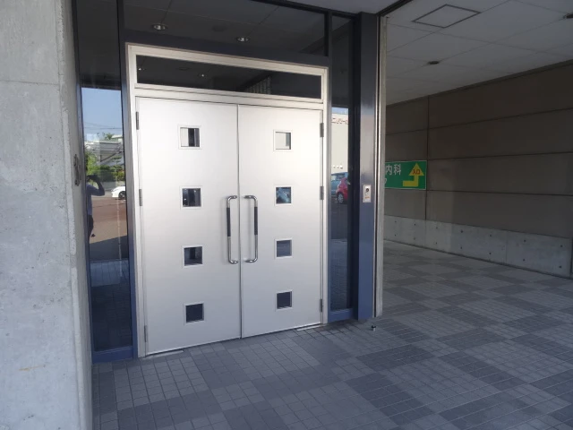 セントラルコート県庁前 603 玄関