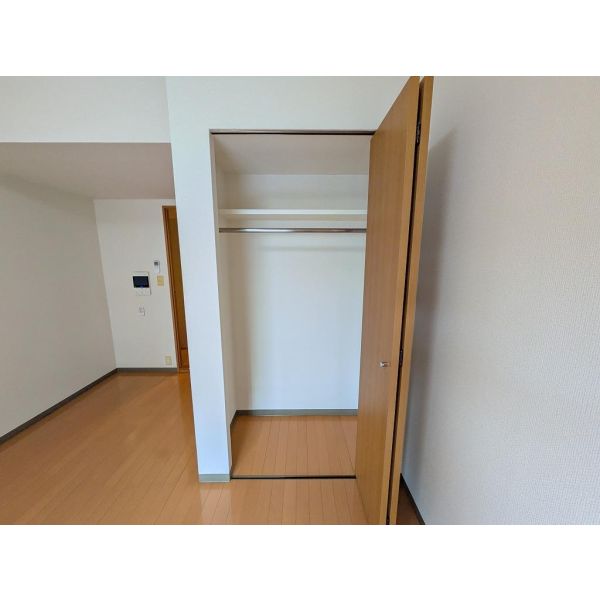 夢ランドワイズテラス笹口 203 収納