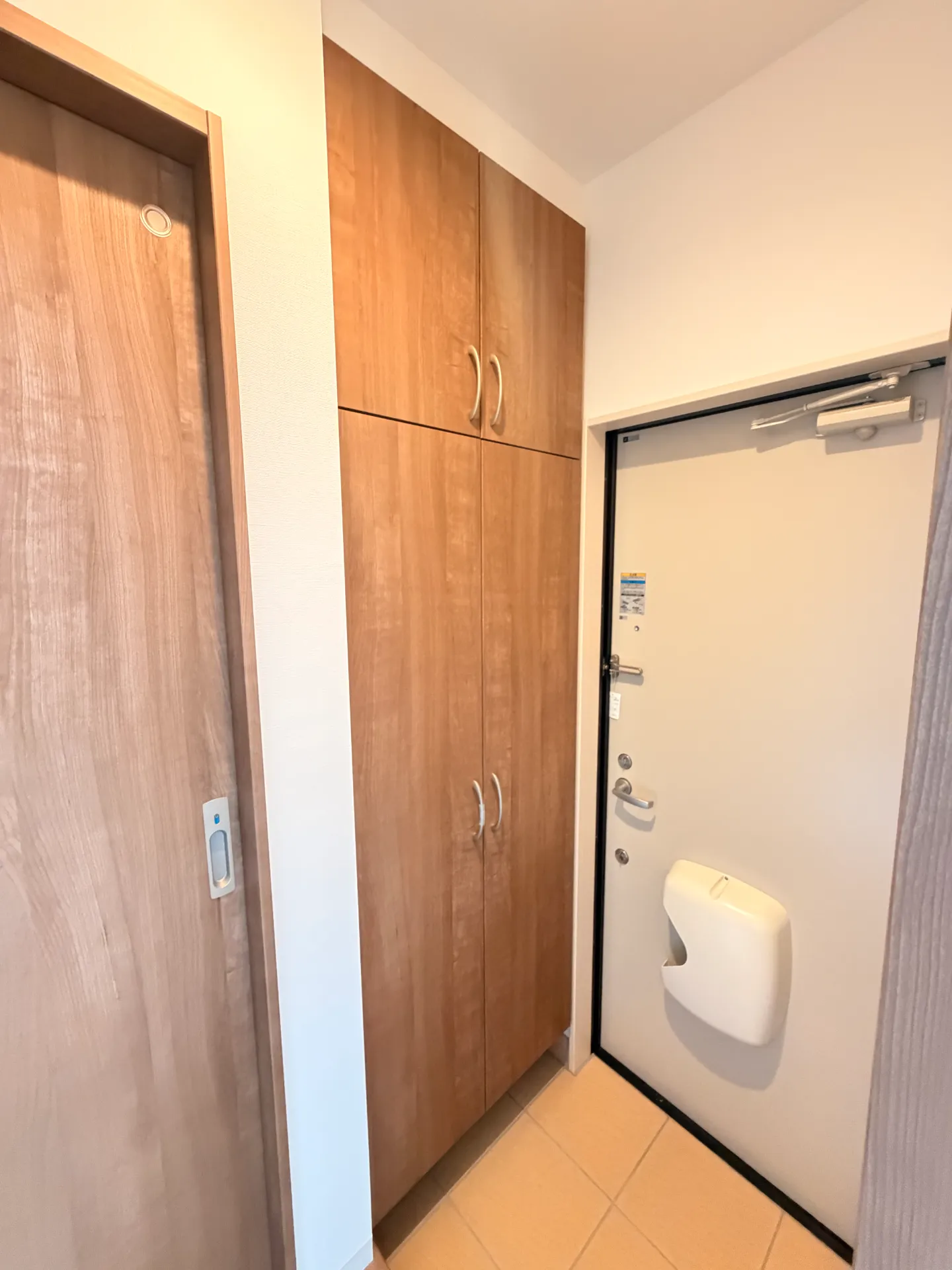 モントまるやまA 102 玄関
