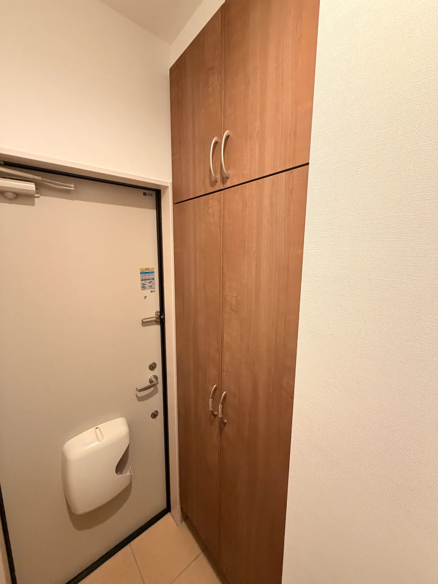モントまるやまA 202 玄関