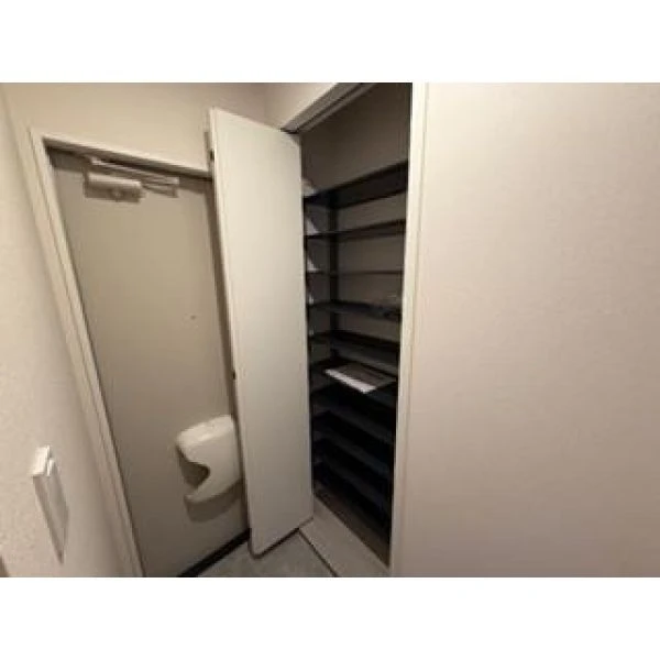 ベルリード緑町 103 玄関