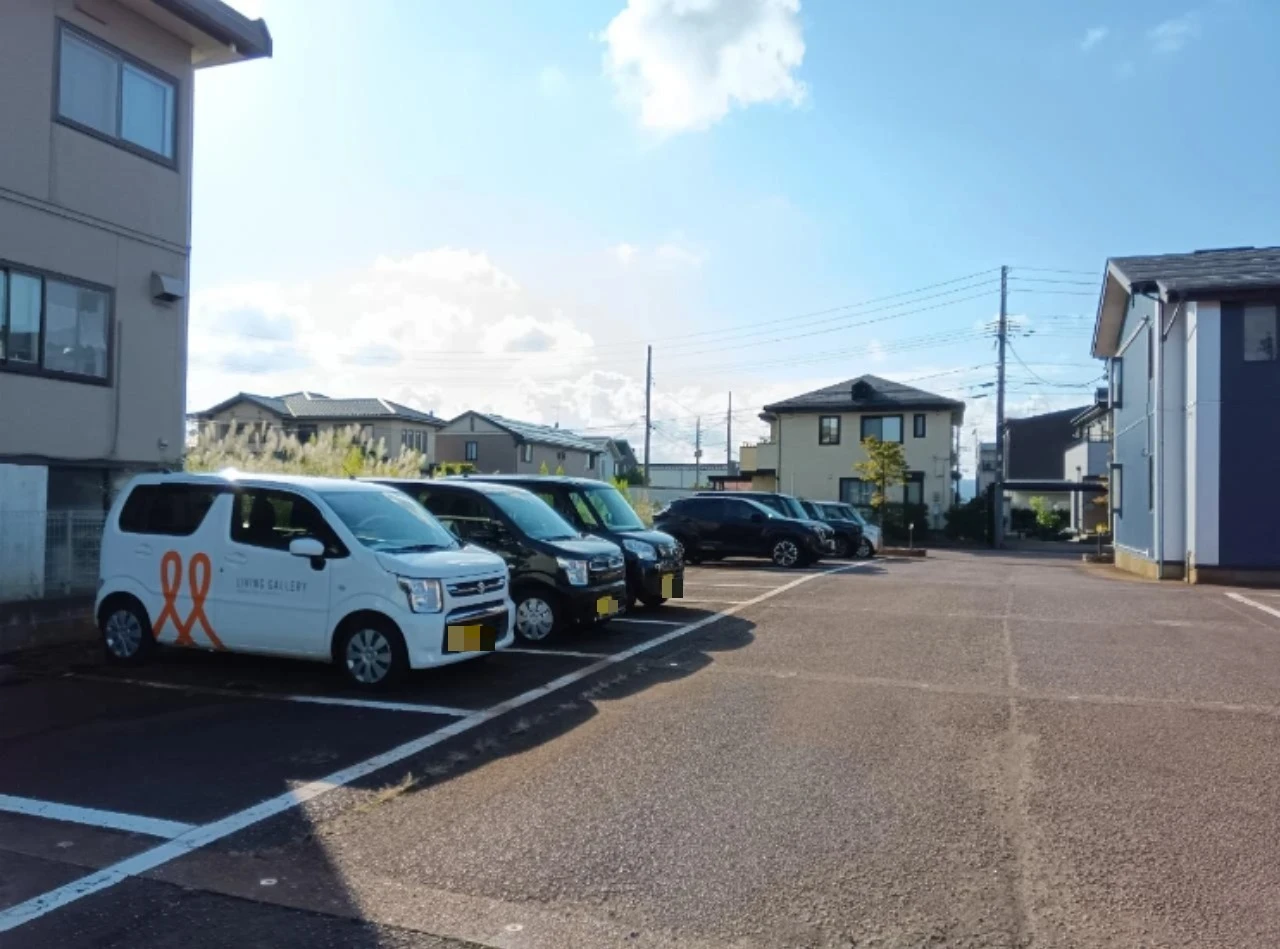 アーバんハイツA 206 駐車場
