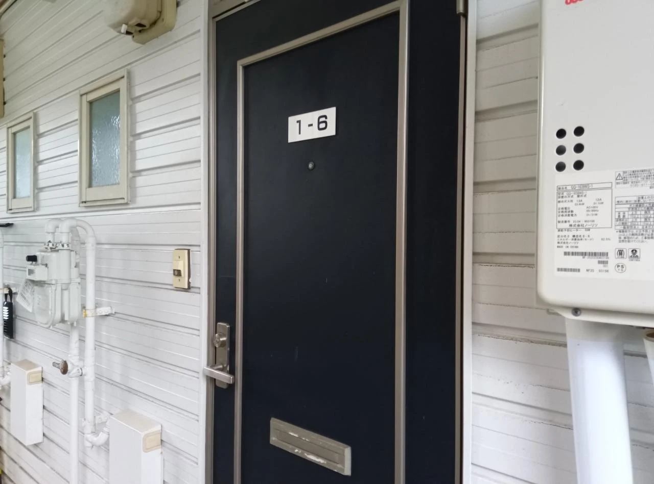 LOFT 106 玄関