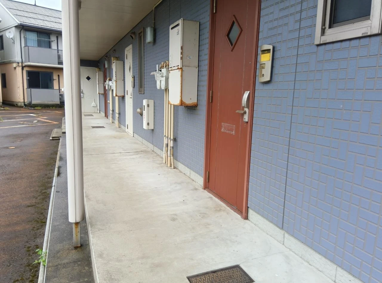 ルーナ 204 玄関
