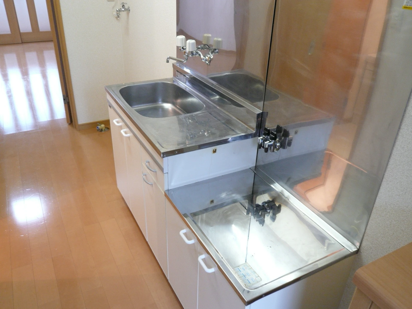 エステート 102 キッチン