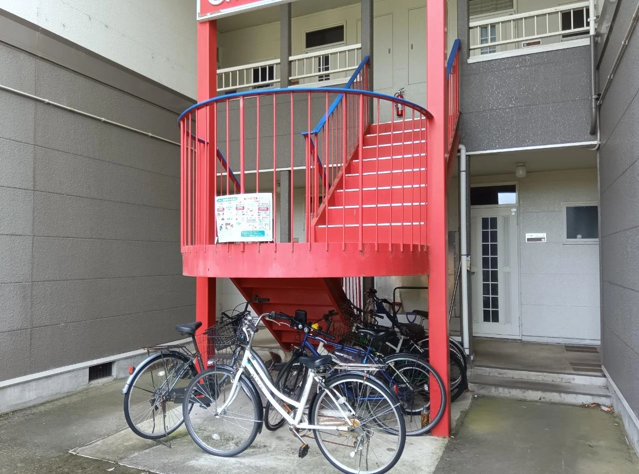 エクセレントハウスB棟 107 玄関
