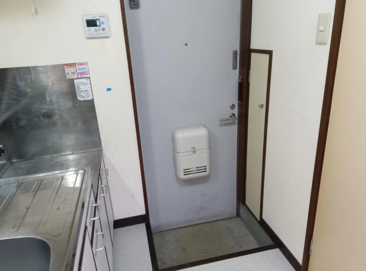 LOFT 106 玄関