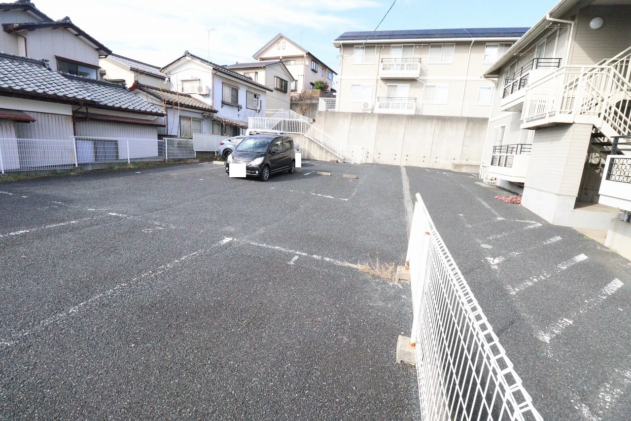 ウェイブリーコート青山 Ｃ１０２ 駐車場
