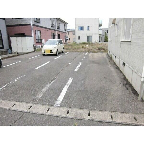 コベントガーデン C 駐車場