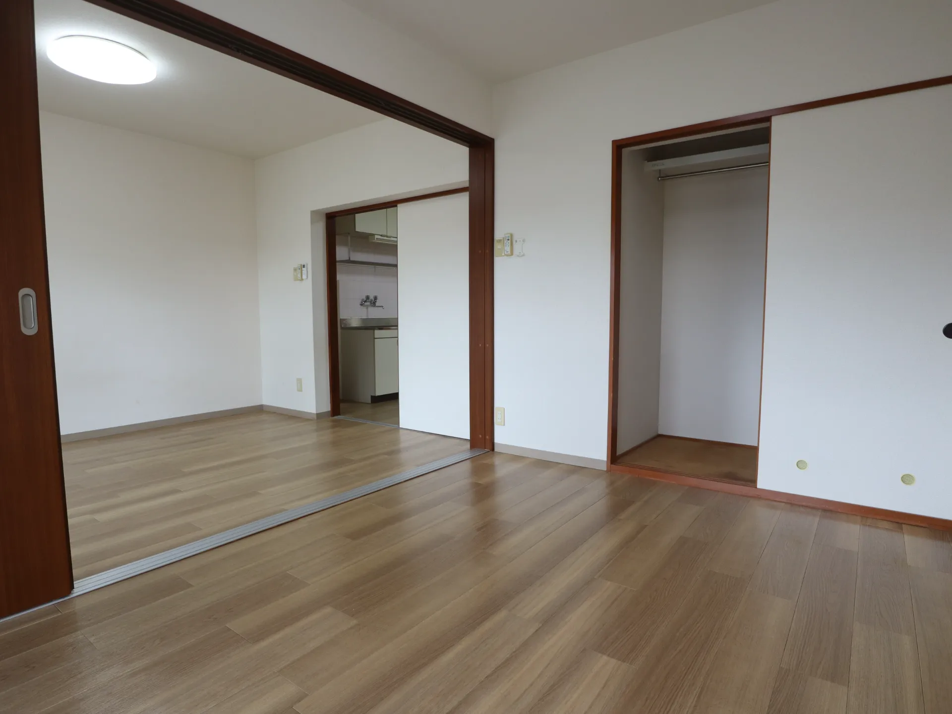 グランデ住吉A 205 リビング