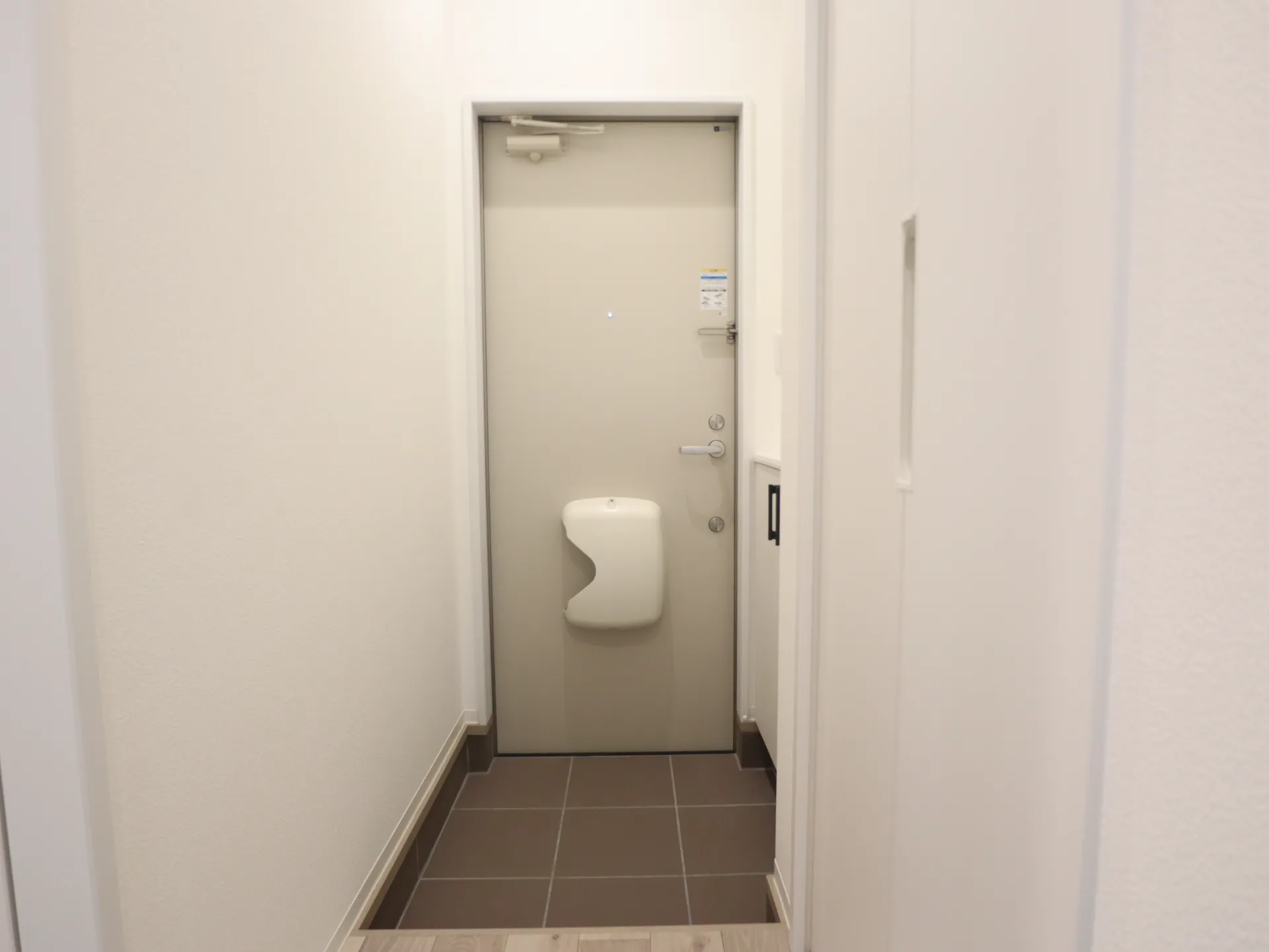 Common富塚町 102 玄関
