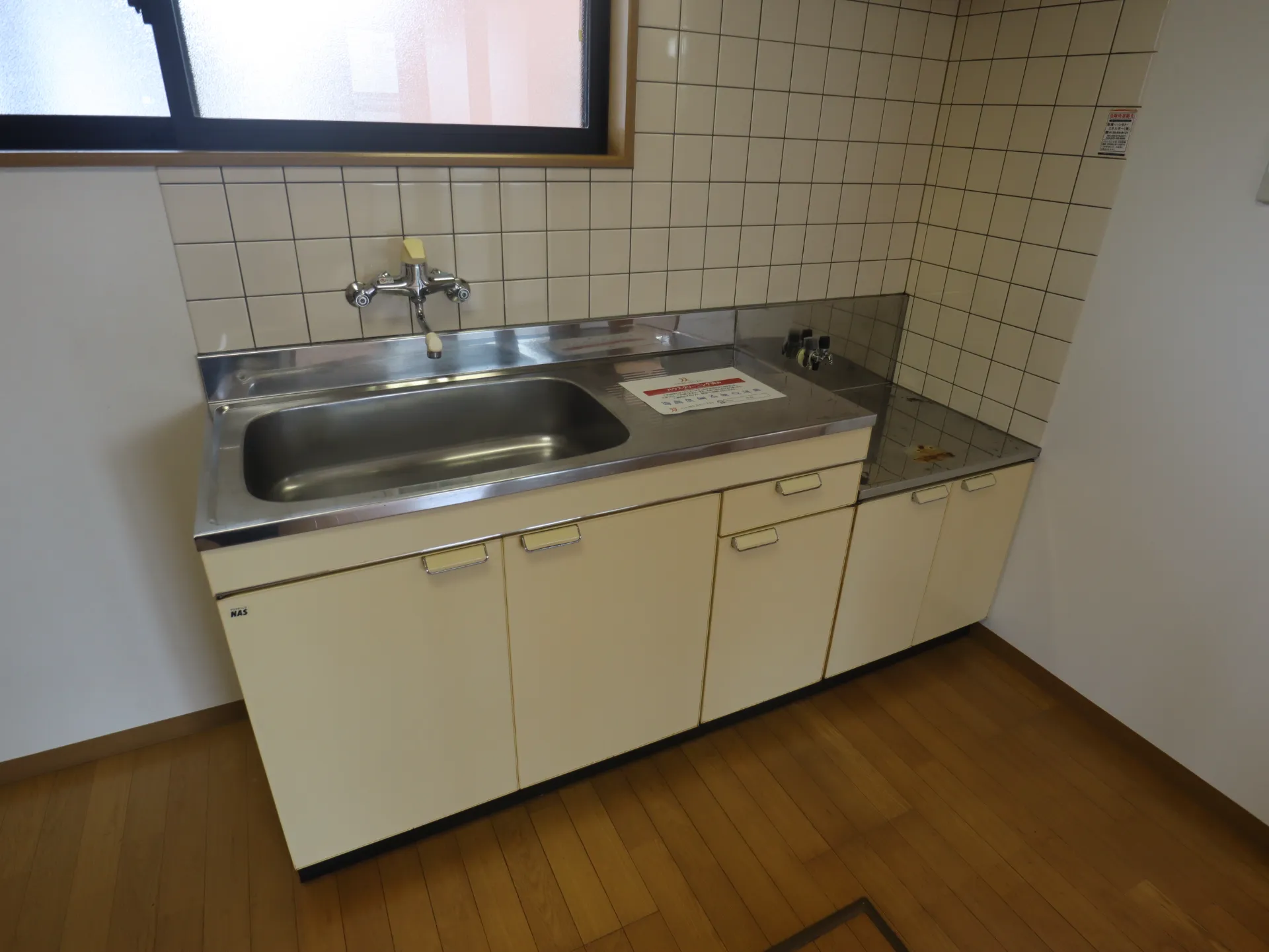 壱番館Ｂ 102 キッチン