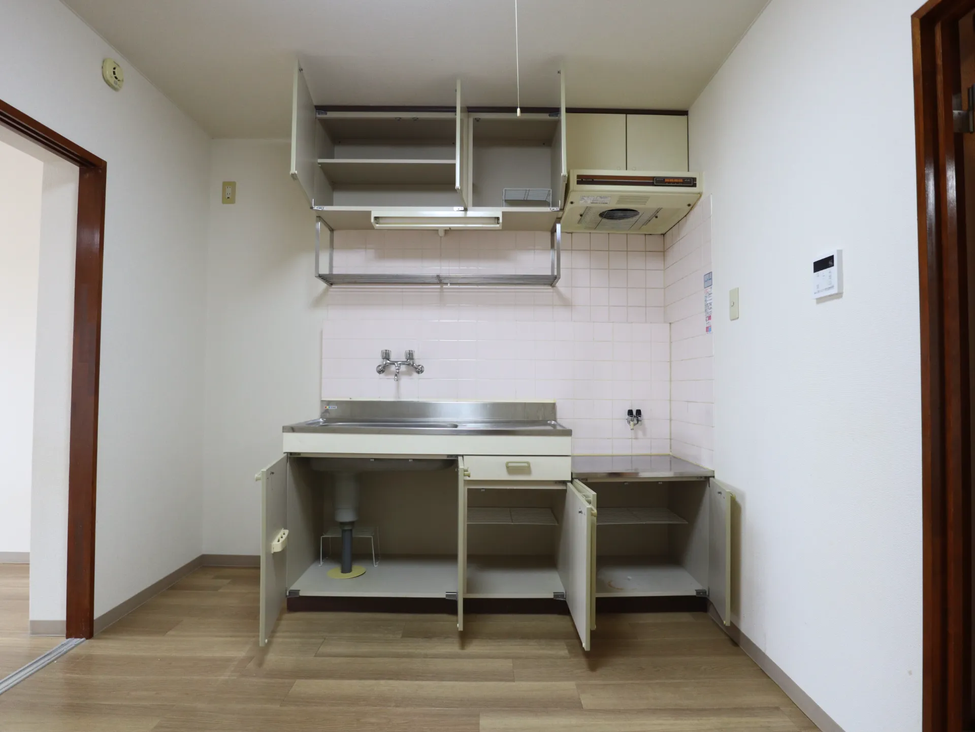 グランデ住吉A 205 収納